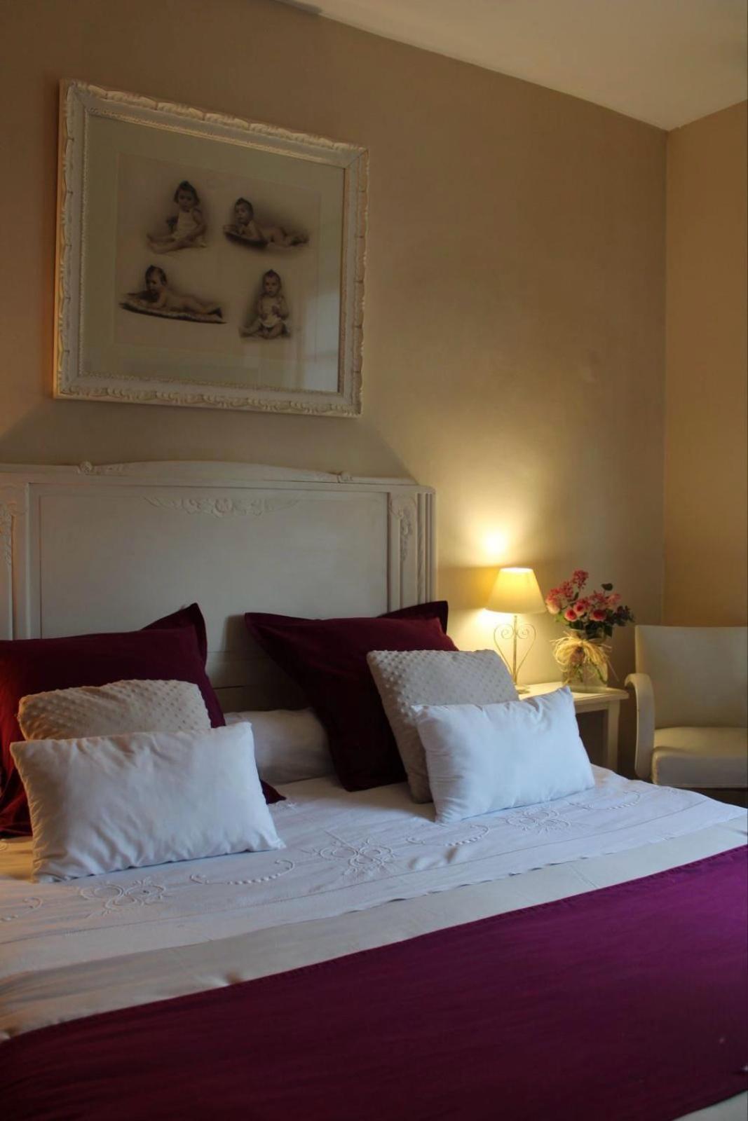 Chez Patou Bed and Breakfast Laval  Eksteriør billede